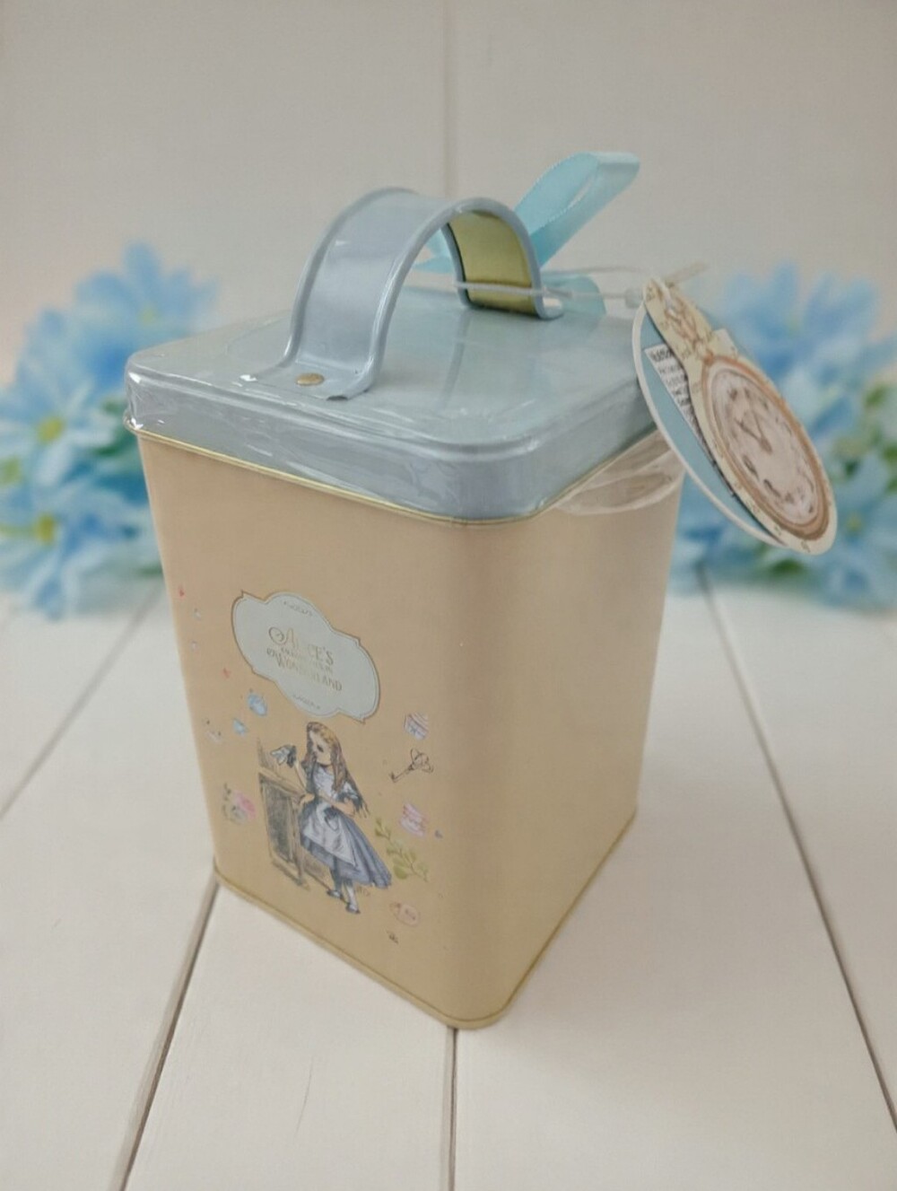 Alice in Wonderland Decorative Tea Tin Box NWT Blue Ribbon Handle